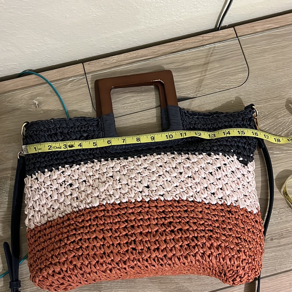 Sasha and Sofi Straw bag - Picture 13 of 17